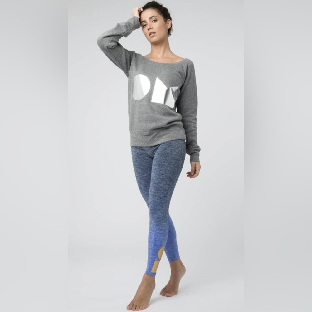 BE HERE + LOVE Heather Grey/ Silver OM Sweater/Sweatshirt! NWOT! Size M.